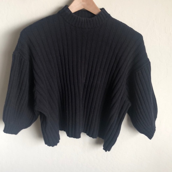 Urban Outfitters Sweaters - UO cropped knit